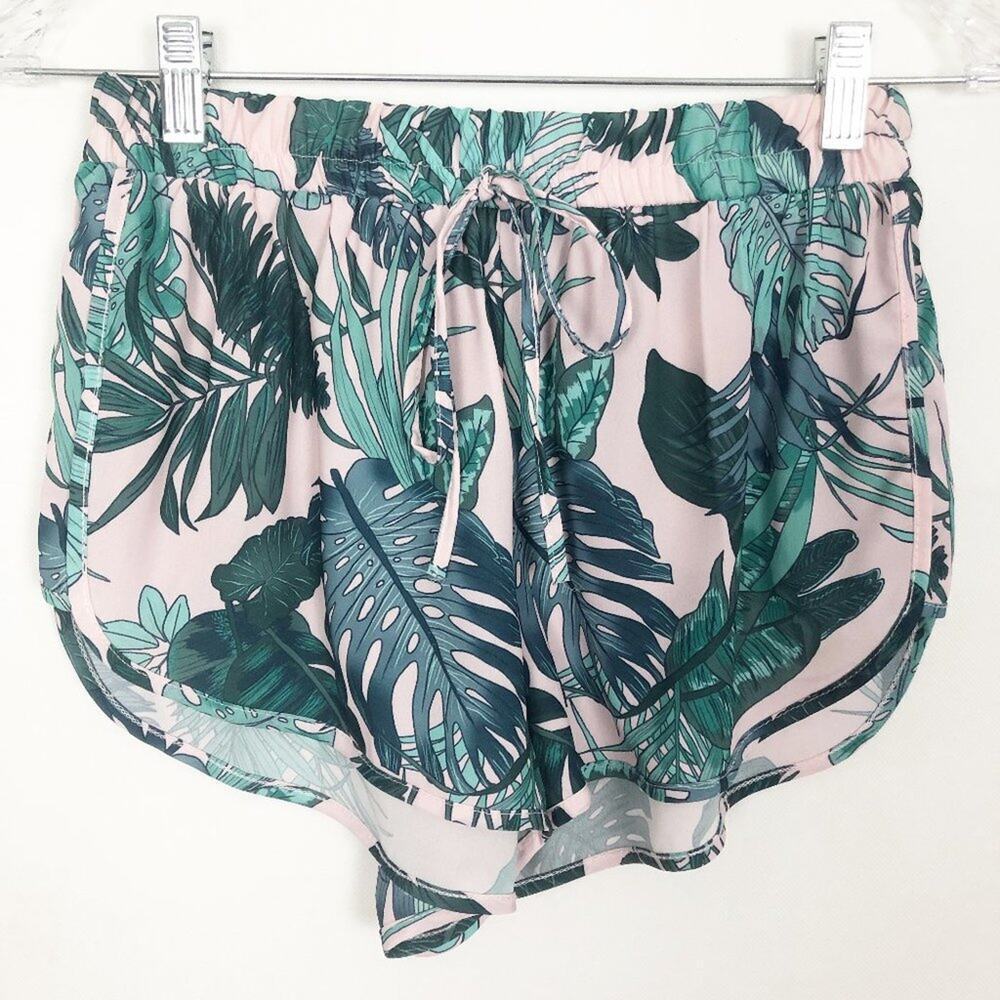 Love Women's Athletic/Loungewear Shorts Size S